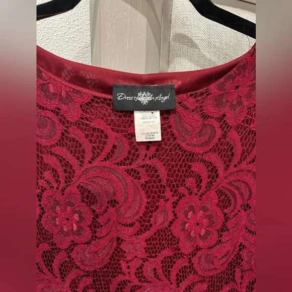 lace dress - Picture 2 of 4